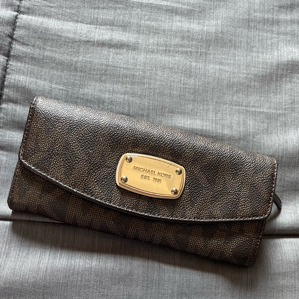 Michael Kors wallet